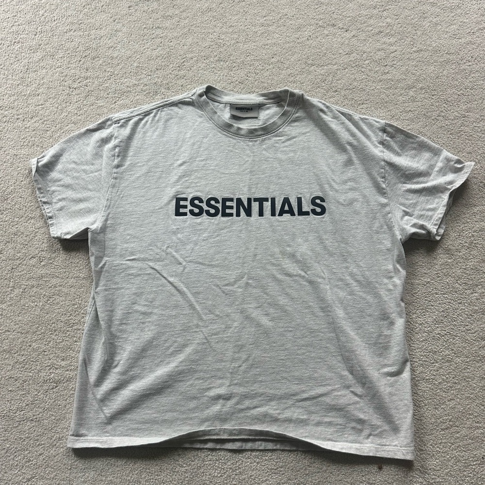 ESSENTIALS Fear of God Light Gray T-Shirt